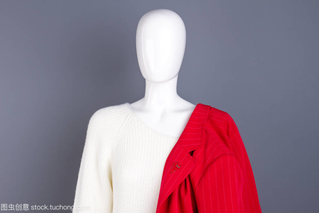 女模特服裝, 灰色背景
